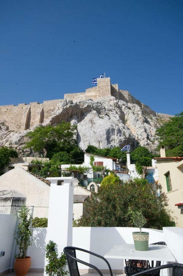 In The Shadow Of Acropolis Atenas Exterior foto