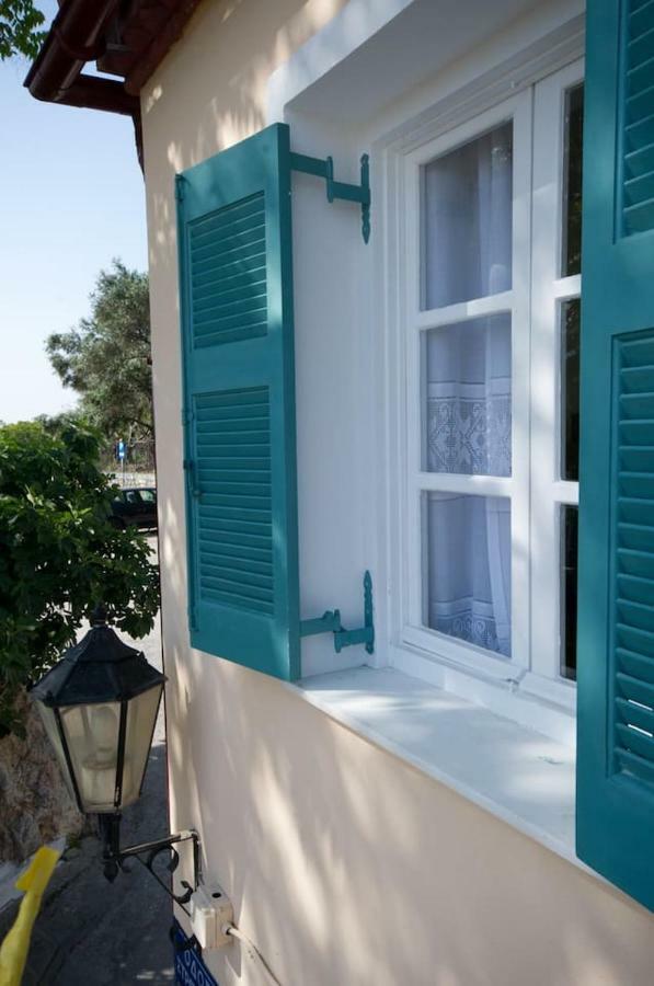 In The Shadow Of Acropolis Atenas Exterior foto